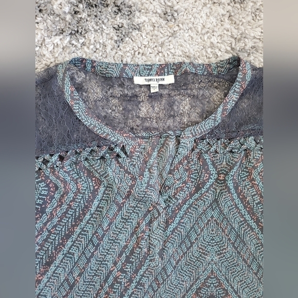 Bundle Only: Daniel Rainn Women S Sleeveless Boho Chiffon Split Teal Print Top.‎ - Picture 2 of 10